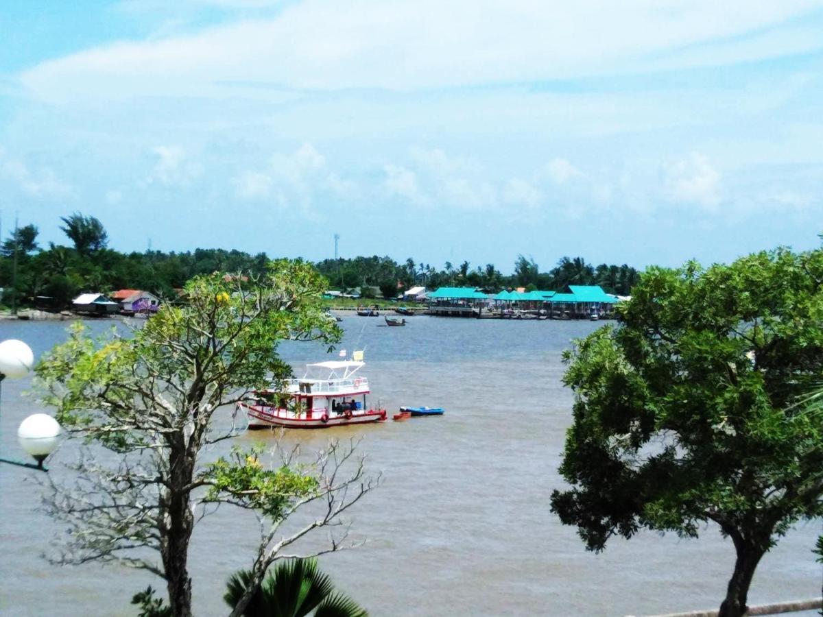 The Tara River Krabi town Esterno foto